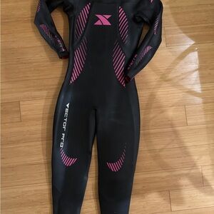 Xterra Vector Pro Black and Pink Wetsuit